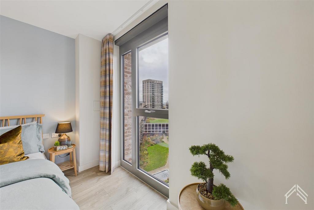 Apartment in Wembley - View 5
