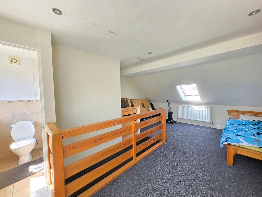 Apartment in Barking - More