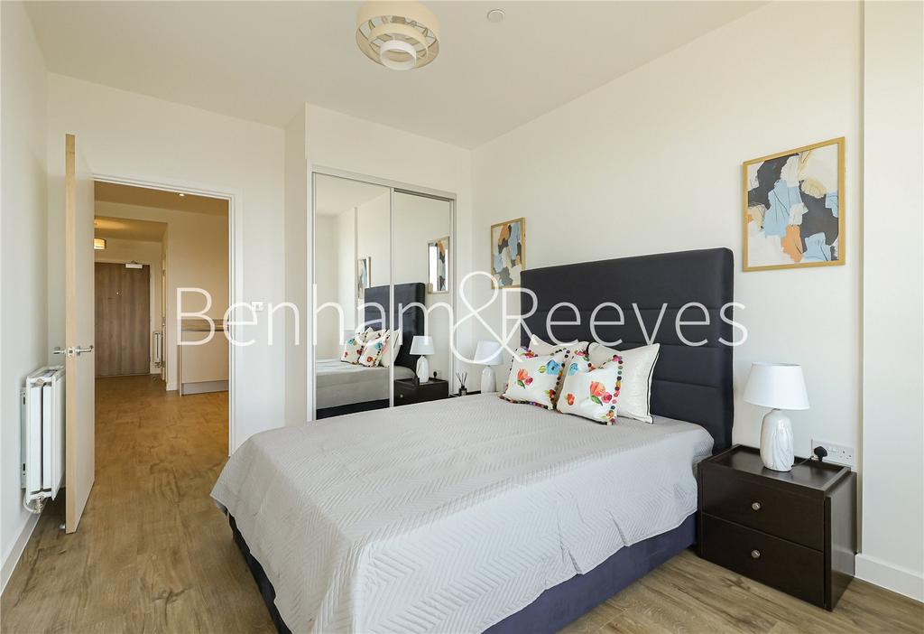 Apartment in London - View 5