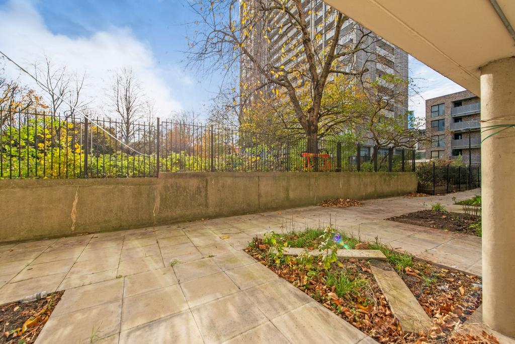 Apartment in London - View 3