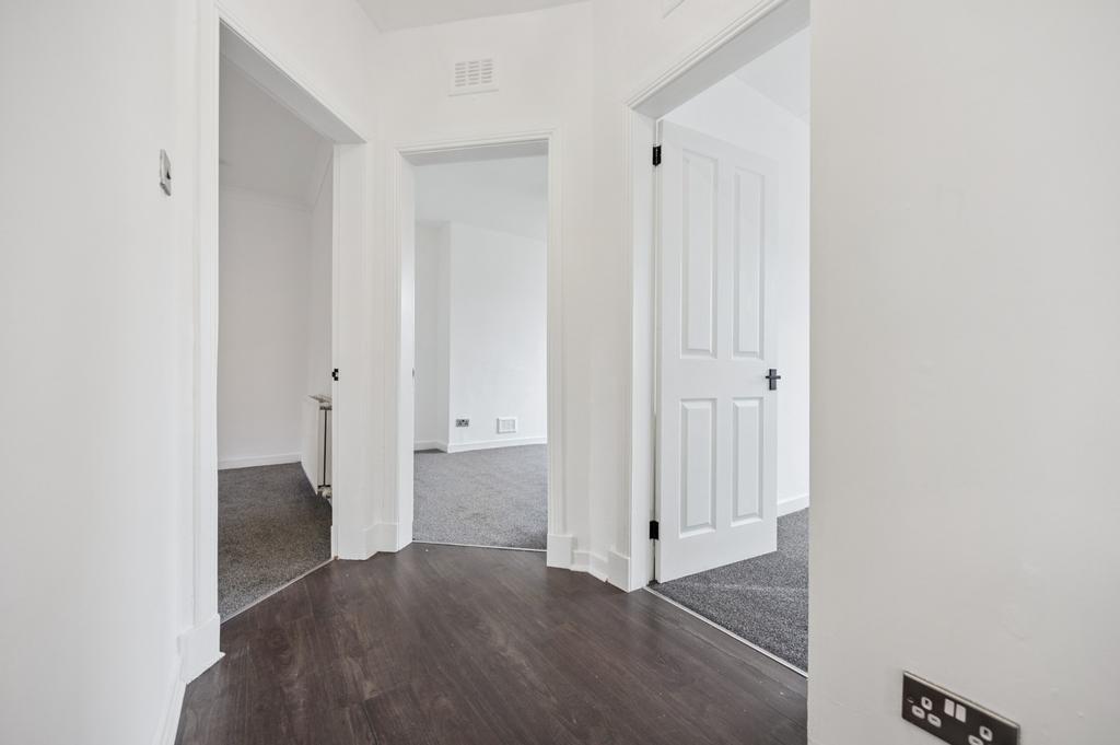 Apartment in Glasgow - View 3