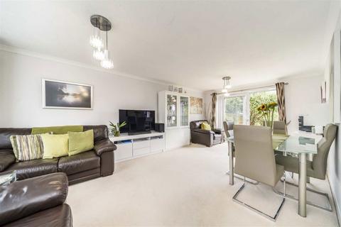 3 bedroom end of terrace house for sale, Briar Close, Buckhurst Hill