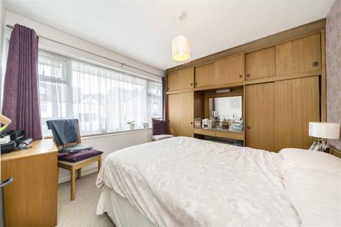 3 bedroom end of terrace house for sale, Briar Close, Buckhurst Hill