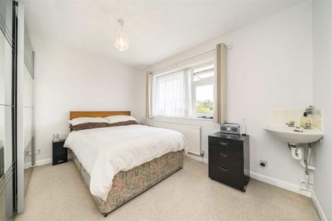 3 bedroom end of terrace house for sale, Briar Close, Buckhurst Hill