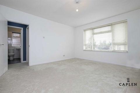 2 bedroom maisonette for sale, Roding Lane North, Woodford Green