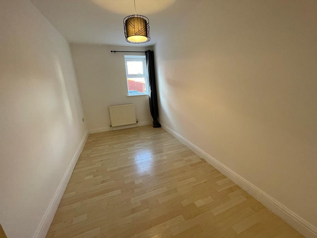 Apartment in Liverpool - More