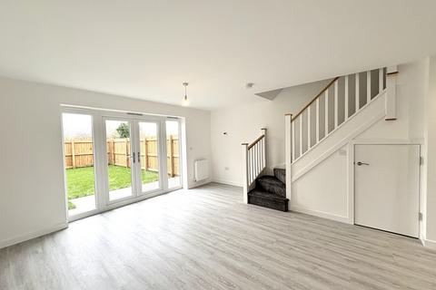 3 bedroom house to rent, Broady Avenue, Wincham, NORTHWICH