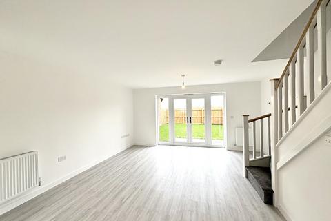 3 bedroom house to rent, Broady Avenue, Wincham, NORTHWICH