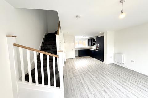 3 bedroom house to rent, Broady Avenue, Wincham, NORTHWICH