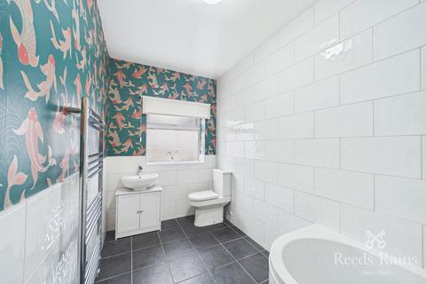 2 bedroom bungalow for sale, The Green, Chesterfield S41