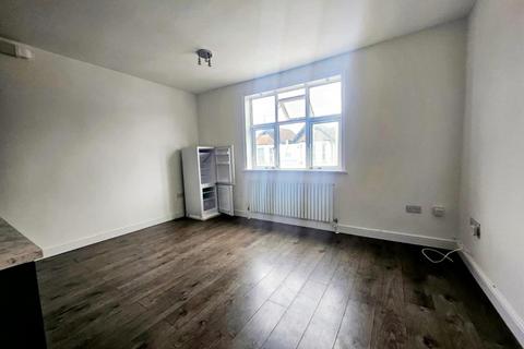 2 bedroom duplex to rent, Warrington Road, Harrow