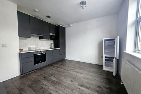 2 bedroom duplex to rent, Warrington Road, Harrow