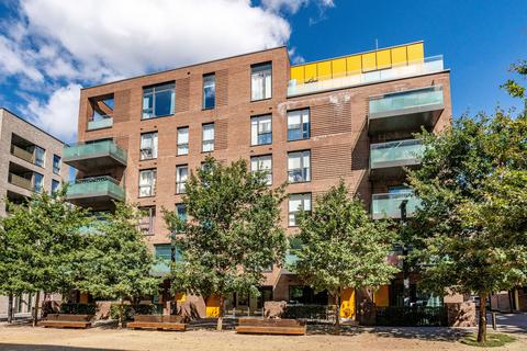 4 bed flat/apartment for rent in Latimer Square, Greenwich Millennium Village, London, SE10