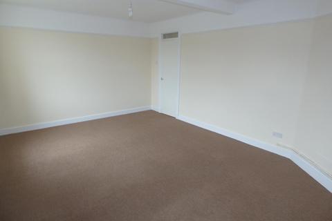 2 bedroom flat to rent, Lodge Road, Southampton, SO14