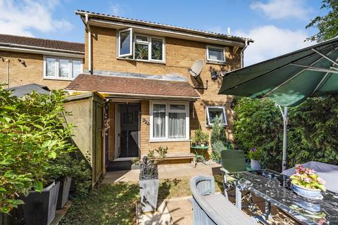 1 bedroom flat to rent, Milburn Drive, West Drayton, UB7