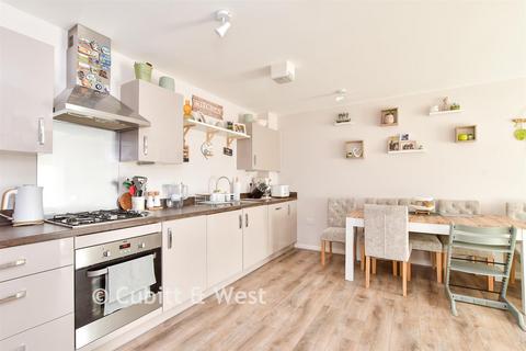 2 bedroom flat for sale, Stroudley House, Worthing BN13