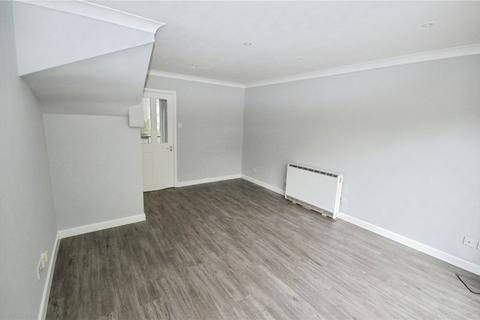 2 bedroom terraced house to rent, Christabel Close, Isleworth TW7