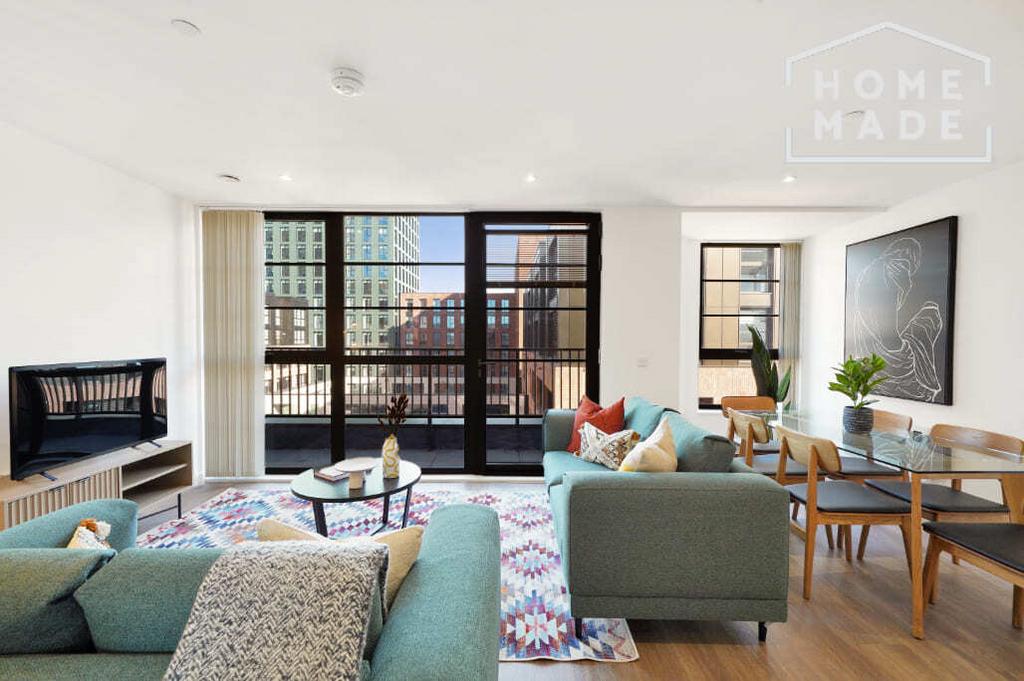 Apartment in Birmingham, West Midlands - View 3