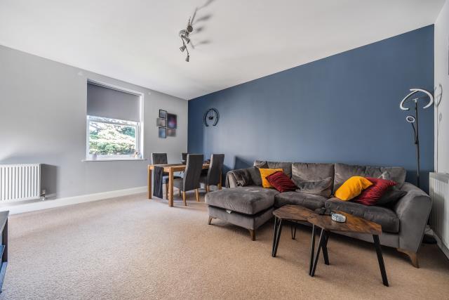 Apartment in Reading - View 2
