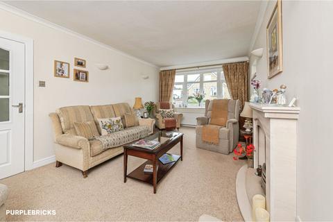 3 bedroom detached bungalow for sale, Lady Heton Grove, Mirfield, WF14