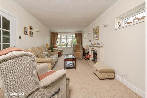 3 bedroom detached bungalow for sale, Lady Heton Grove, Mirfield, WF14