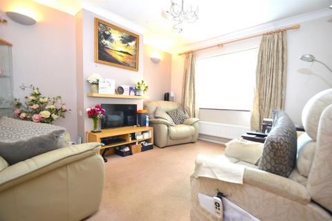 3 bedroom semi-detached bungalow for sale, Ashingdon Road, Rochford
