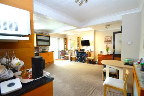 3 bedroom semi-detached bungalow for sale, Ashingdon Road, Rochford