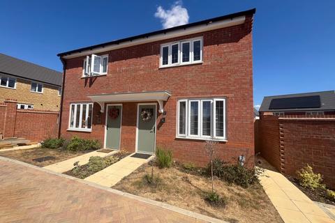 2 bedroom semi-detached house to rent, Page Gardens, Faringdon, Oxfordshire, SN7