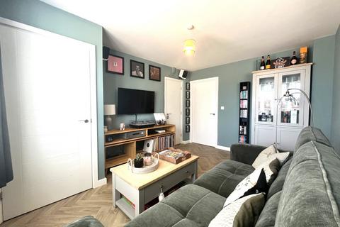 2 bedroom semi-detached house to rent, Page Gardens, Faringdon, Oxfordshire, SN7