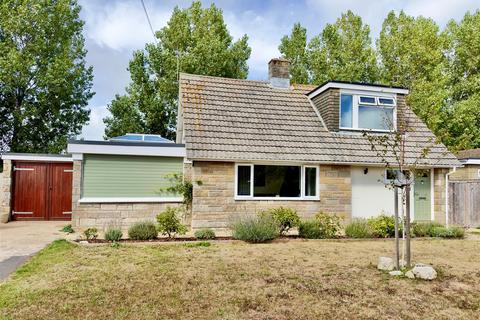 3 bedroom detached bungalow for sale, Freshwater,Isle of Wight