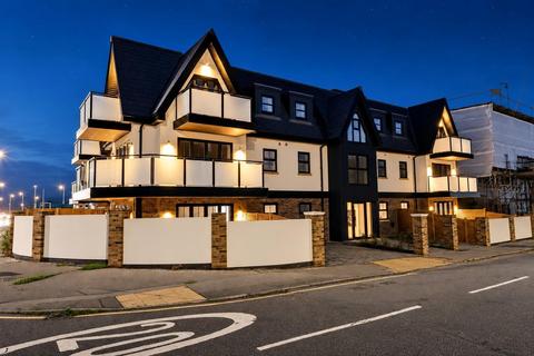undefined, Hall Crescent, Hadleigh SS7