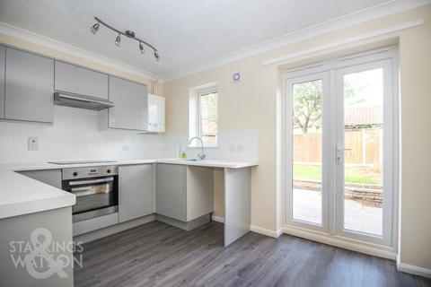 2 bedroom semi-detached house to rent, Mardling Run, Acle, NR13