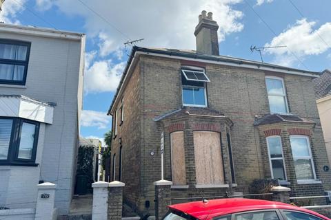 2 bedroom semi-detached house for sale, 78 Osborne Road, East Cowes, Isle Of Wight