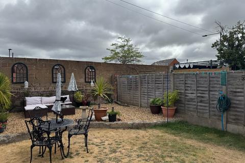 2 bedroom end of terrace house for sale, 11 New Street, Newport, Isle Of Wight