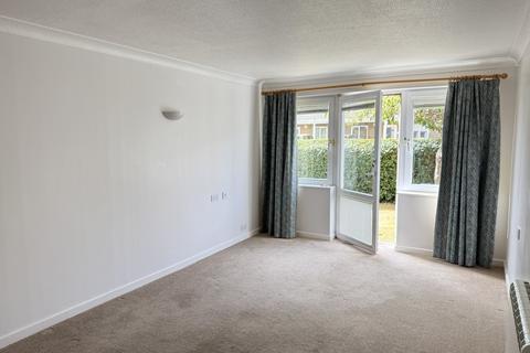 1 bedroom ground floor flat for sale, Flat 1, Homeborough House, Brinton Lane, Hythe, Southampton