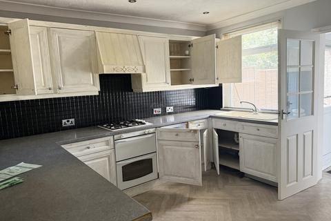2 bedroom end of terrace house for sale, 47 Holborough Road, Snodland, Kent