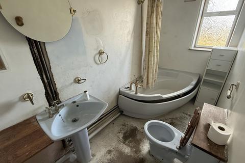 3 bedroom semi-detached house for sale, 9 Snelling Avenue, Northfleet, Gravesend, Kent