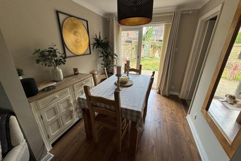 2 bedroom property for sale, 7 Barn Close, Borden, Sittingbourne, Kent