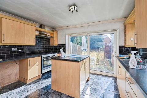 3 bedroom terraced house for sale, Southbourne Avenue, Walsall, West Midlands, WS2