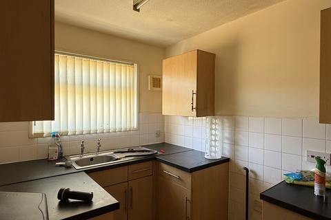 1 bedroom terraced house for sale, 19 Andover Close, Epsom, Surrey