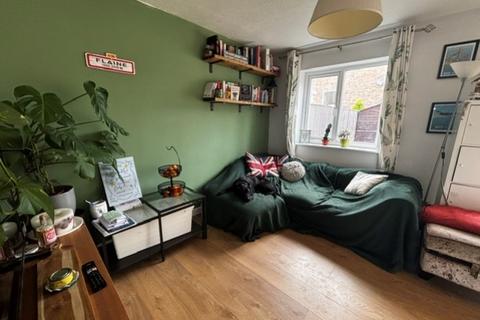 2 bedroom terraced house to rent, Mayfield Close, Carterton, Oxfordshire, OX18