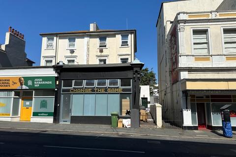 2 bedroom flat for sale, Flat 3, 104 Seaside Road, Eastbourne, East Sussex