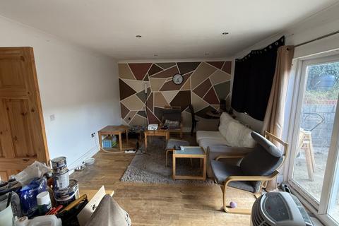 undefined, 33A Alanbrooke, Gravesend, Kent