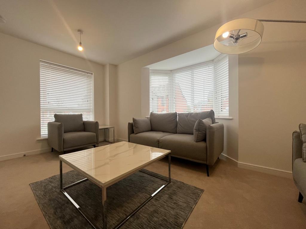 House in Solihull, Shirley - View 4