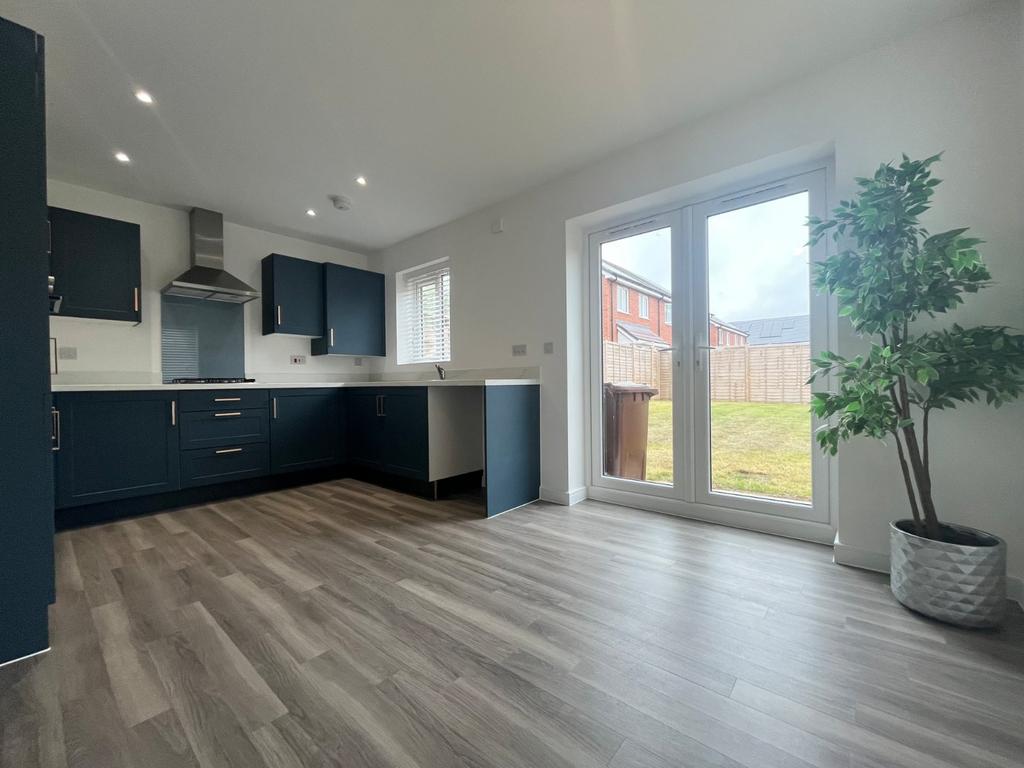 House in Solihull, Shirley - More