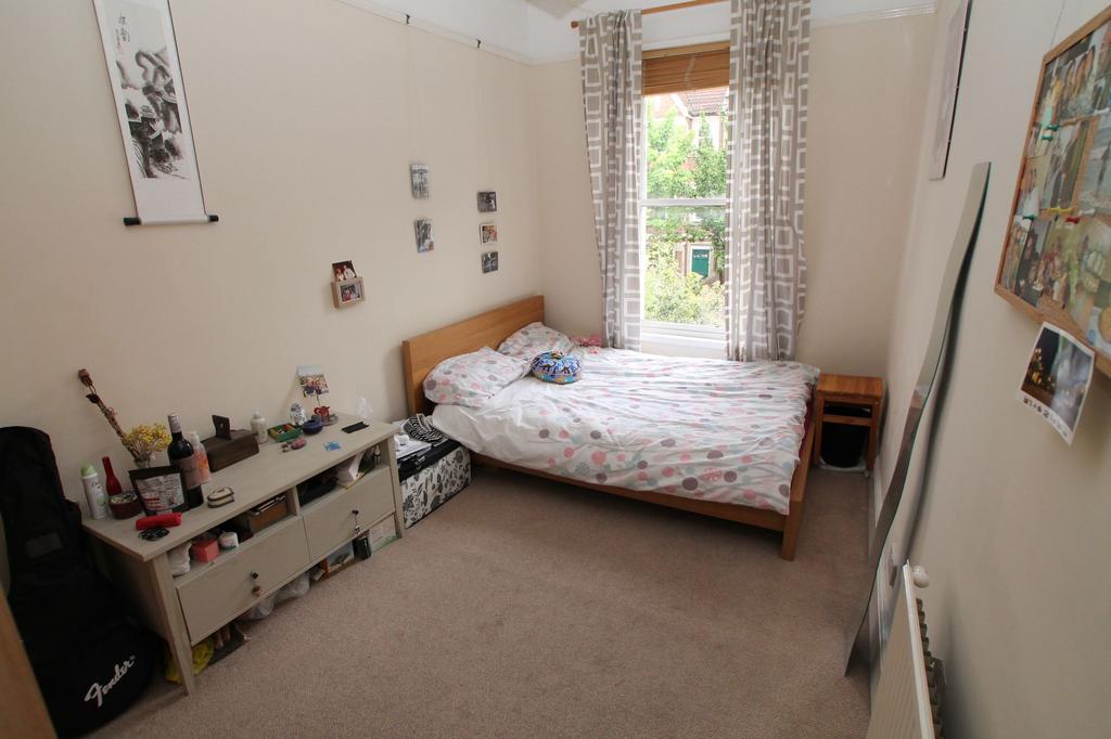 Apartment in Bristol - View 4