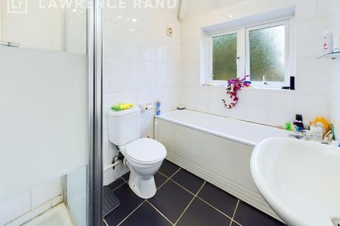 3 bedroom semi-detached house for sale, Woodlands Avenue, Ruislip, HA4