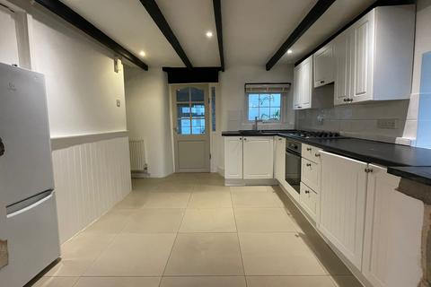 3 bedroom property to rent, The Strand, Exeter, EX6