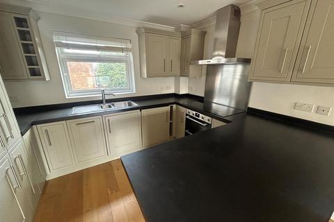 2 bedroom apartment for sale, Worcester Road