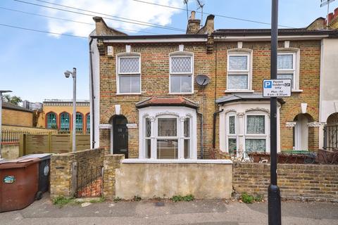 Downsell Road, London, E15
